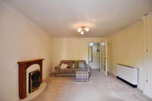 LIVING ROOM- click for photo gallery